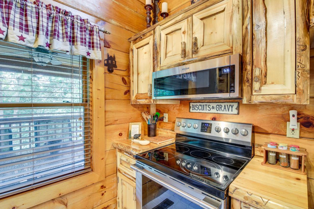 Sevierville Cabin With Wraparound Deck And Lake Access Exterior photo