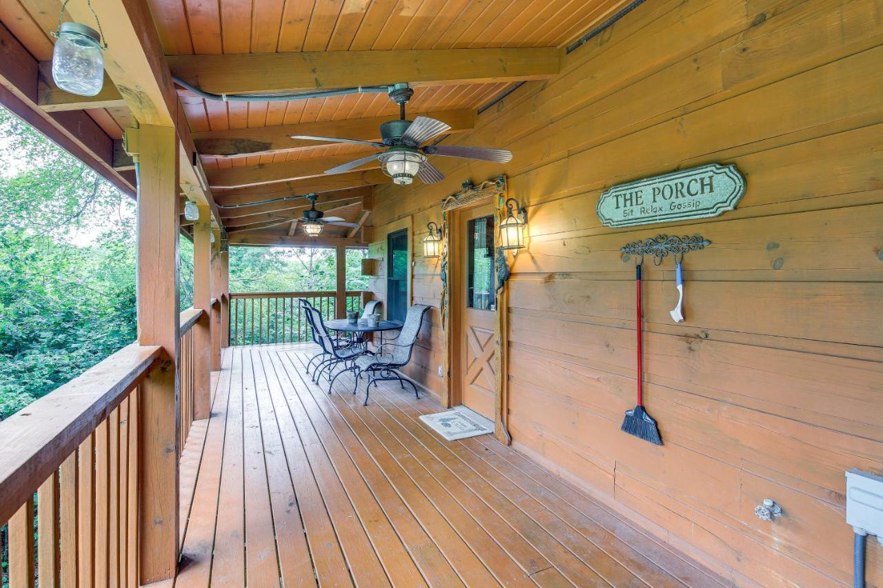 Sevierville Cabin With Wraparound Deck And Lake Access Exterior photo