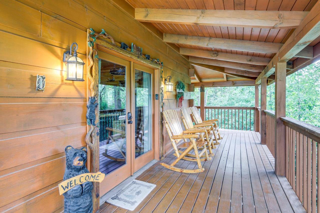 Sevierville Cabin With Wraparound Deck And Lake Access Exterior photo