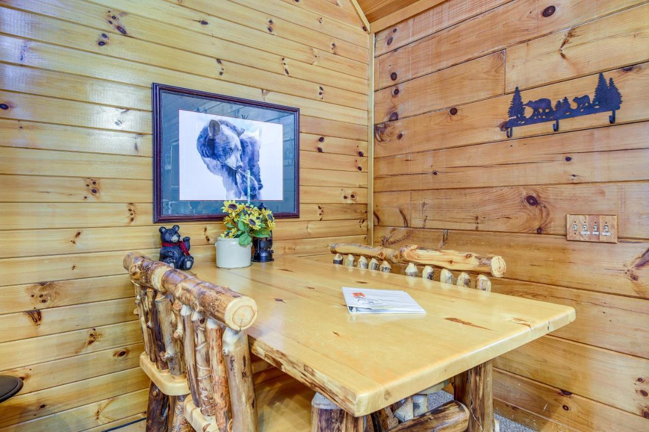 Sevierville Cabin With Wraparound Deck And Lake Access Exterior photo